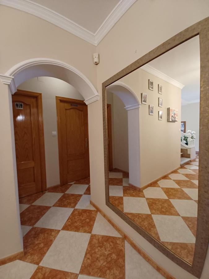 Gibraltar Views Guest House La Línea de la Concepción Kültér fotó