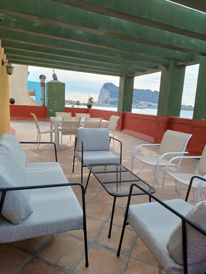 Gibraltar Views Guest House La Línea de la Concepción Kültér fotó