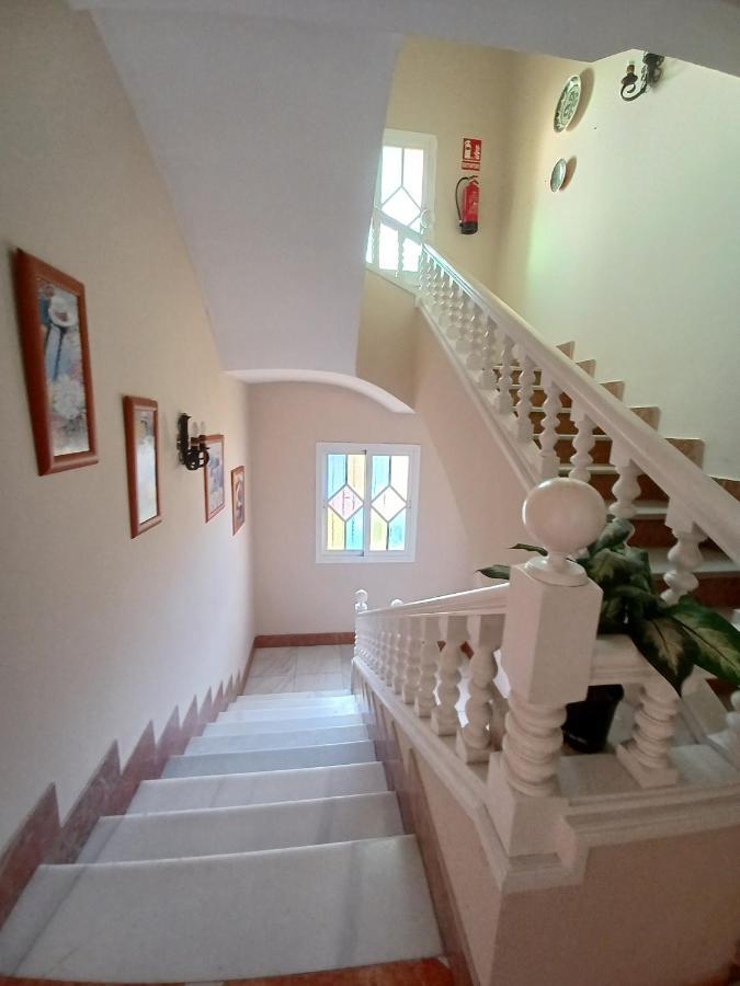 Gibraltar Views Guest House La Línea de la Concepción Kültér fotó