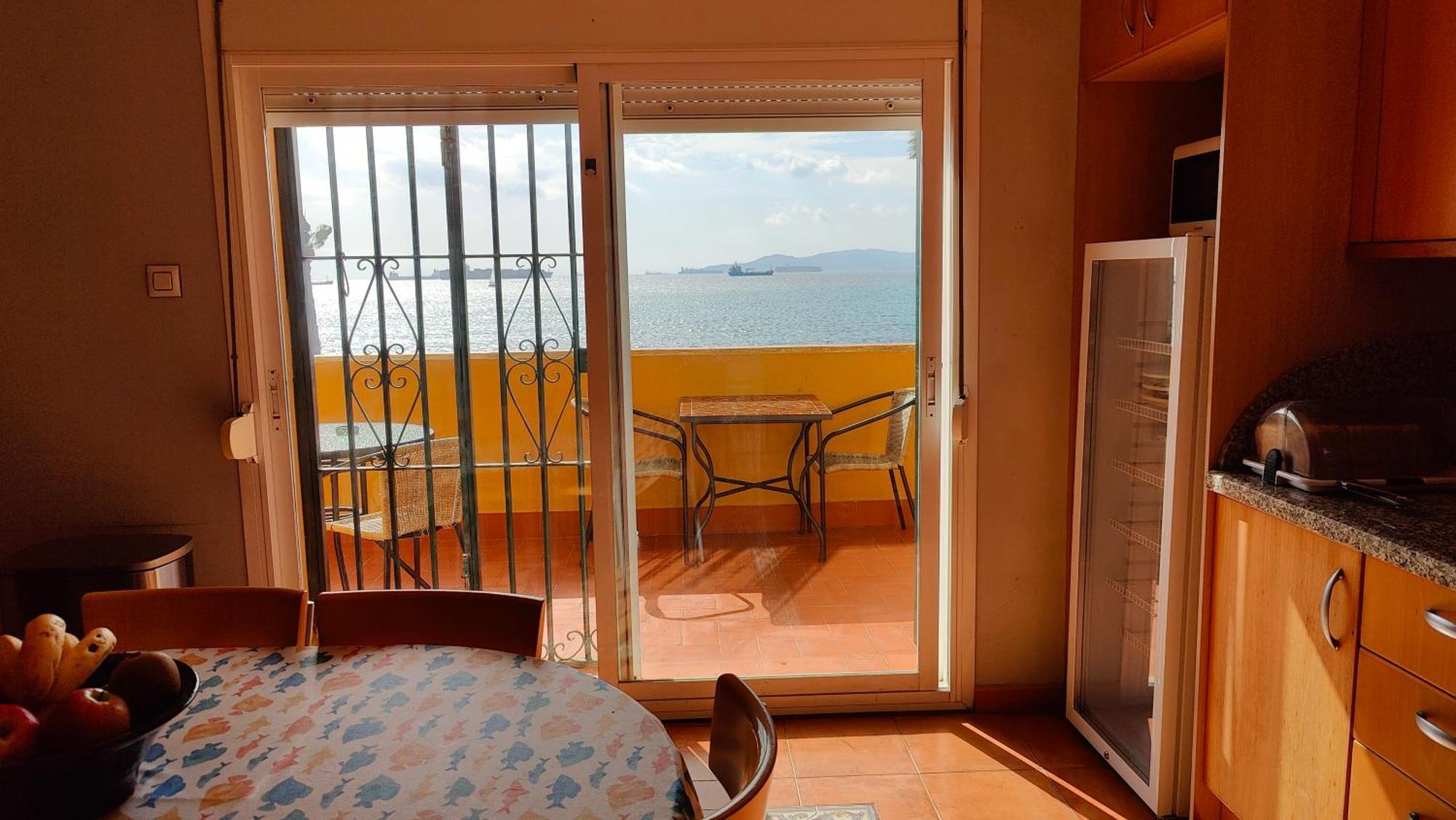 Gibraltar Views Guest House La Línea de la Concepción Kültér fotó