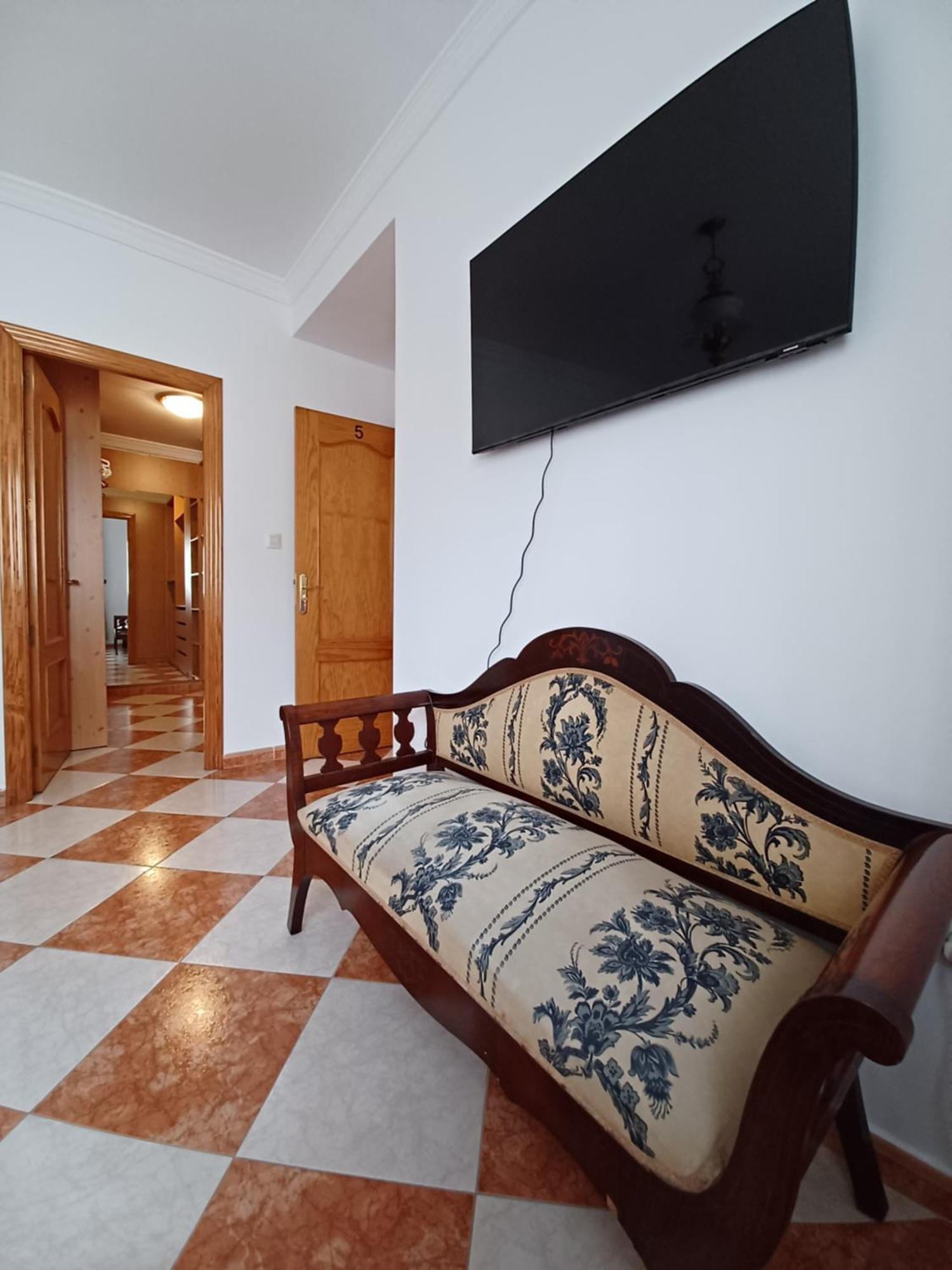 Gibraltar Views Guest House La Línea de la Concepción Szoba fotó