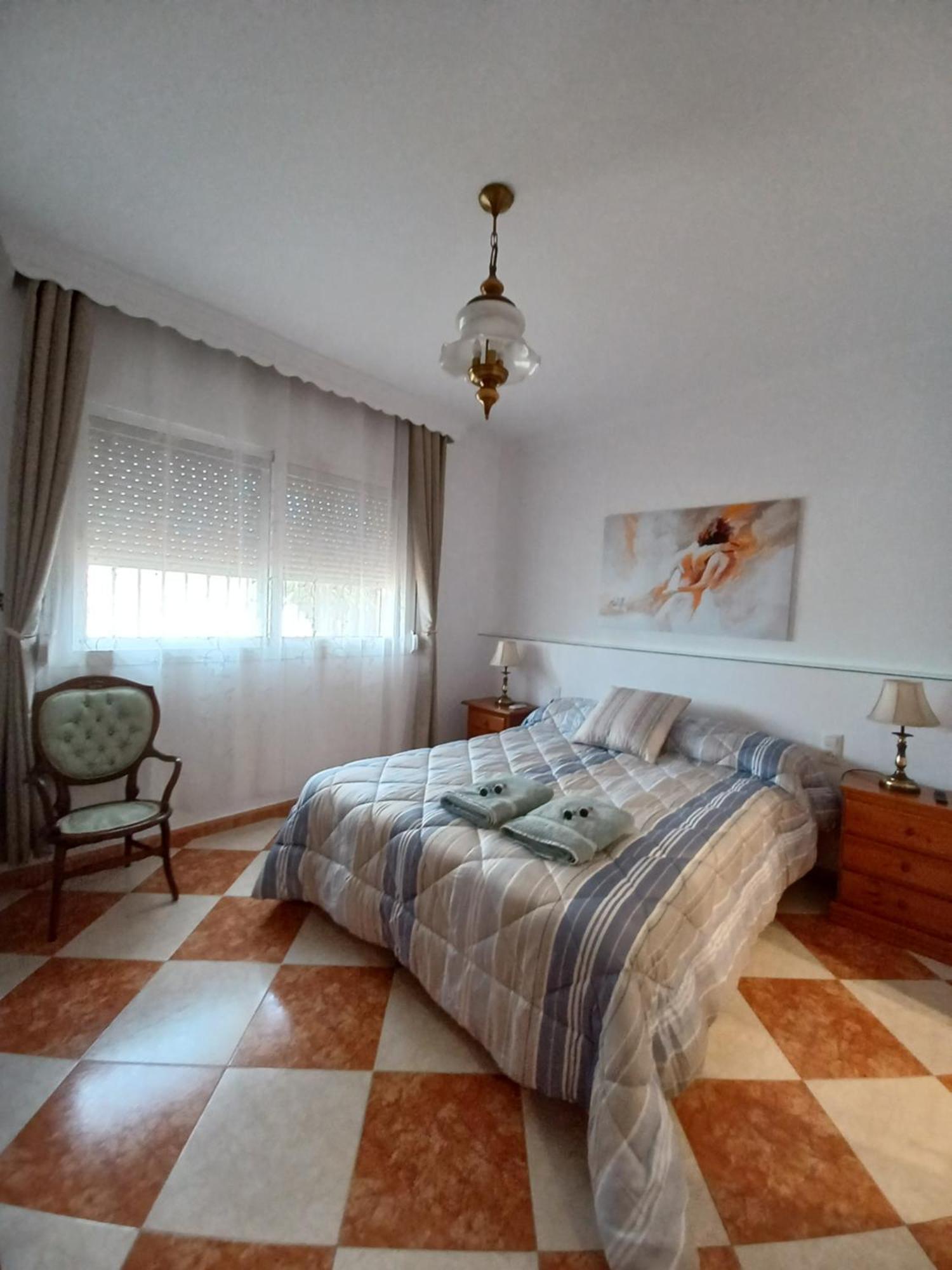 Gibraltar Views Guest House La Línea de la Concepción Szoba fotó