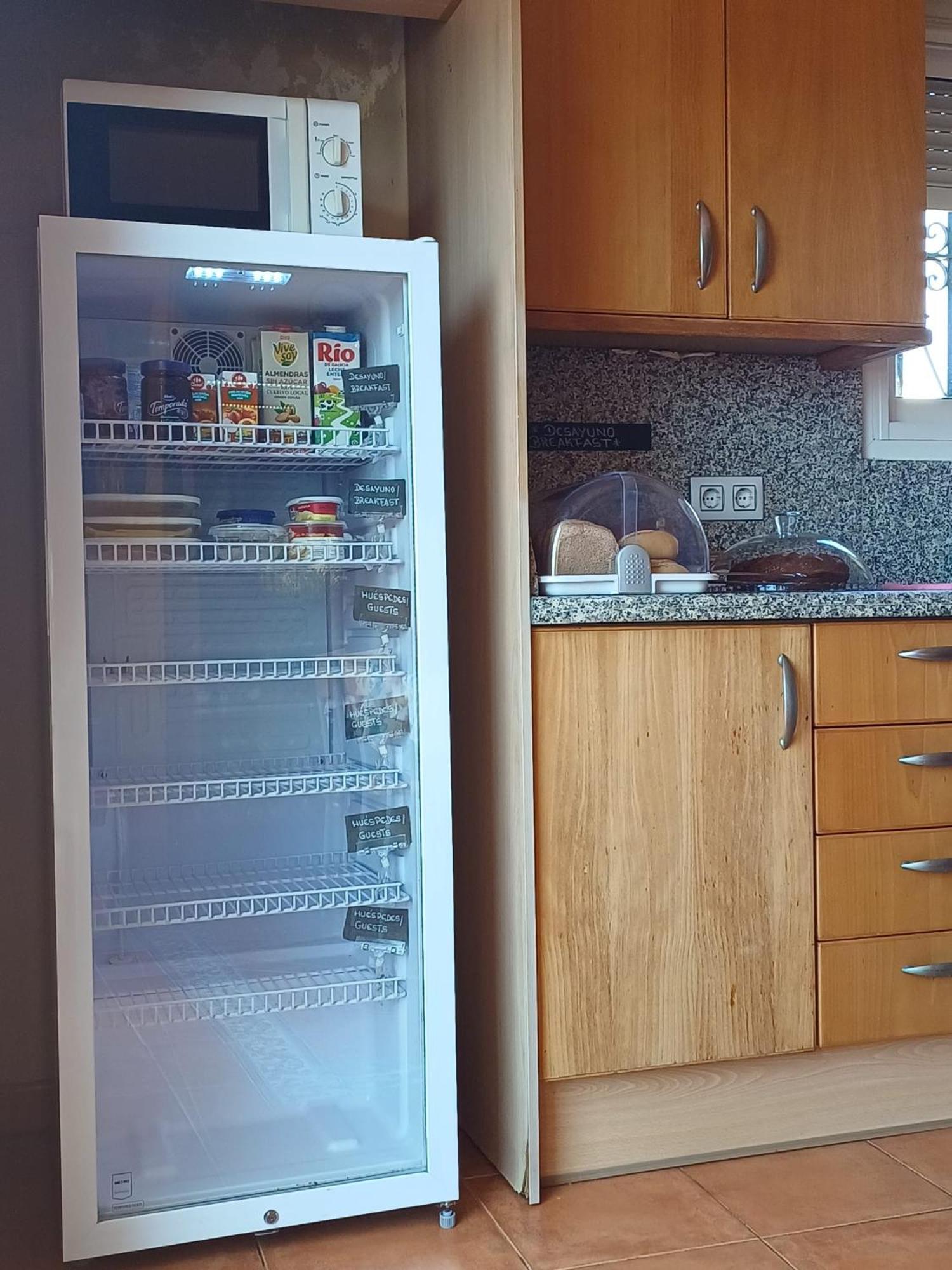 Gibraltar Views Guest House La Línea de la Concepción Kültér fotó