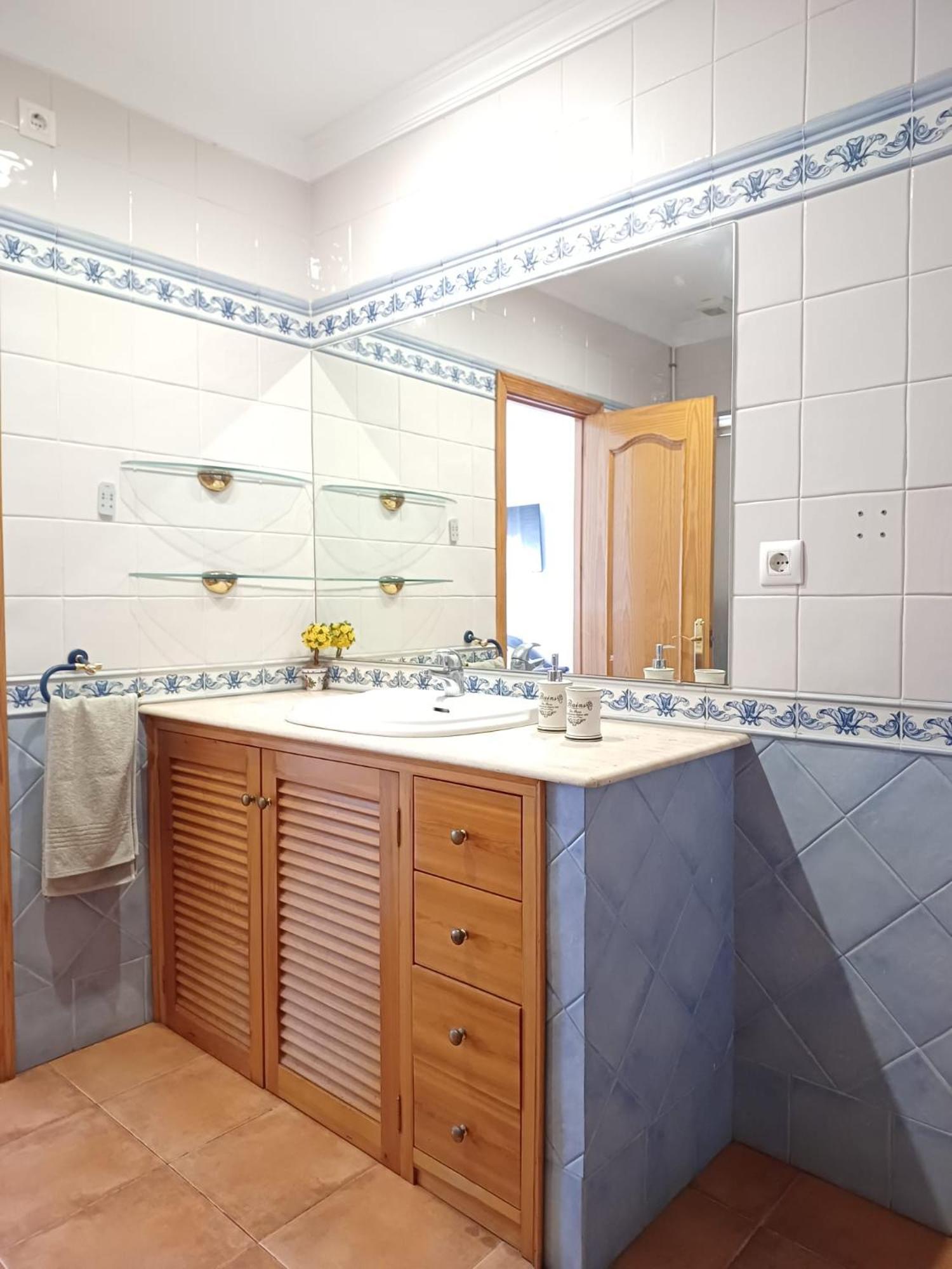 Gibraltar Views Guest House La Línea de la Concepción Kültér fotó